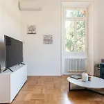 Borea Flexyrent Apt. Ac, Parking, Close To דירה